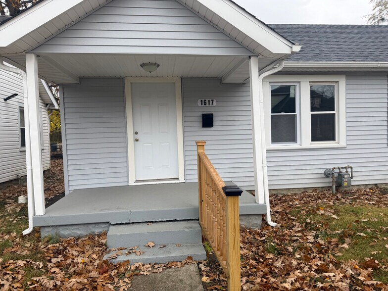 Building Photo - 1617 Lawton Ave