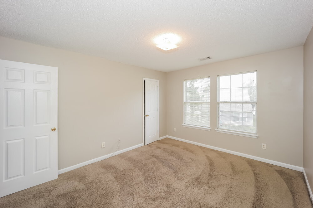 Building Photo - 2222 Tuley Dr