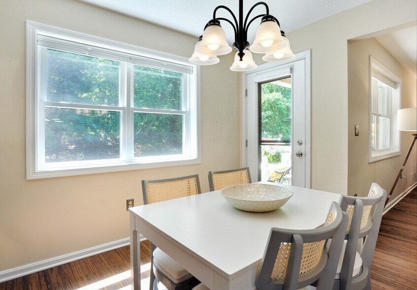 Building Photo - 3705 Tuckers Ln