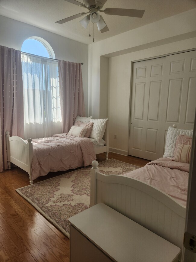 2nd Bedroom - 1861 Coral Heights Blvd