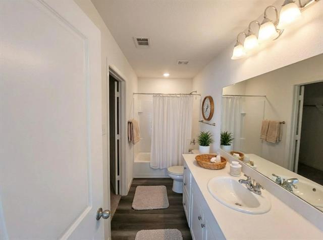 Building Photo - 6114 Harrah Ln