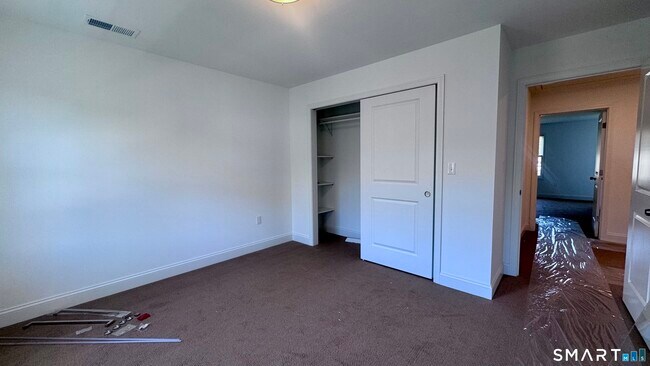Building Photo - 44 Mettler St