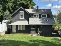 Building Photo - 207