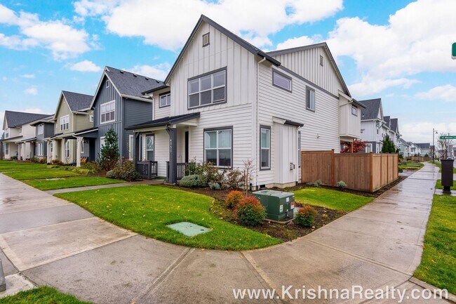 Building Photo - Spacious 4 BD 3 BA Home on a Corner Lot in South Hillsboro’s Reeds Crossing Community