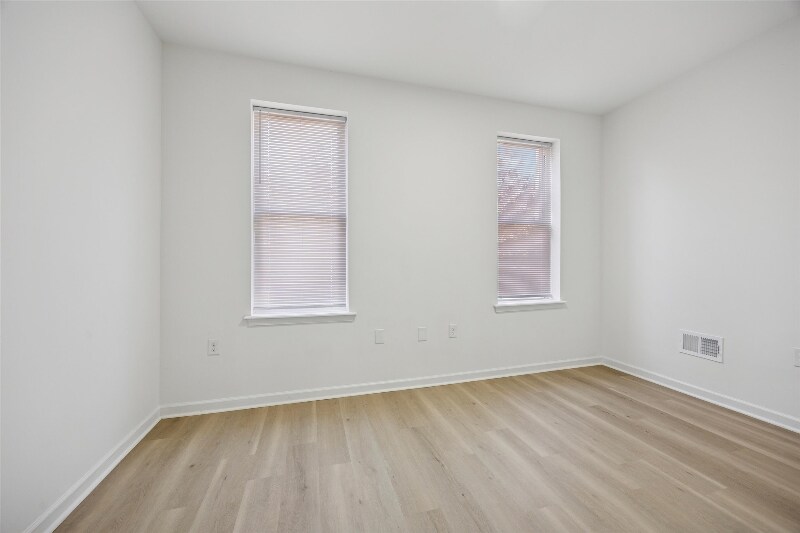 Building Photo - 1742 Edgley St