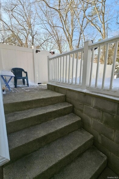 Building Photo - 41 Elizabeth Way