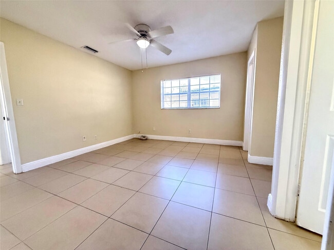 Building Photo - 4190 NW 45th St