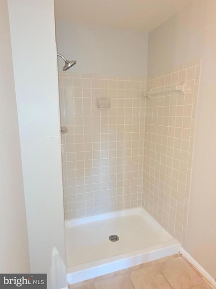 Building Photo - 4281 Sleepy Lake Dr