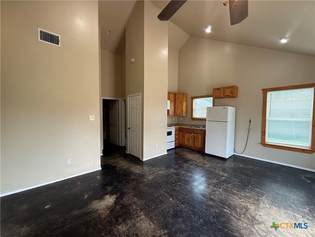 Building Photo - 41340 FM3159