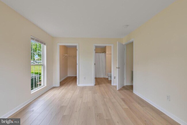 Building Photo - 136 Brookland Ct