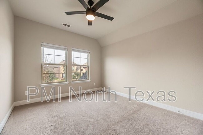 Building Photo - 14054 El Toro Rd