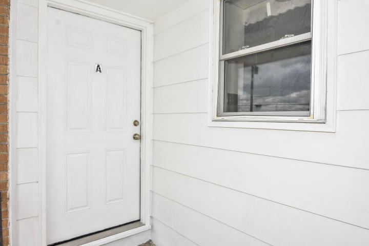 Building Photo - 2407 Clark Ln