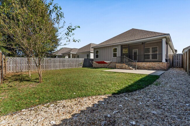 Building Photo - 655 Norman Ln