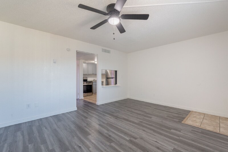 Building Photo - 3222 W Indian School Rd