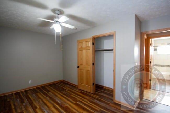 Building Photo - Spacious 3Bed/ 1Bath Home