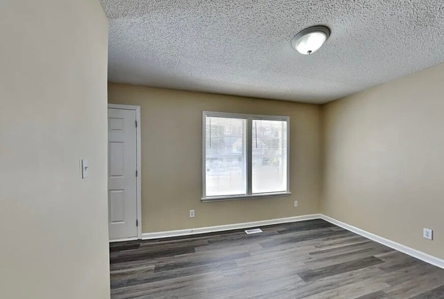 Building Photo - 7517 Thebes Dr