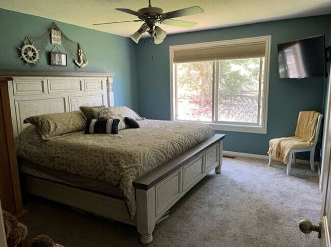 Building Photo - Payson Home
