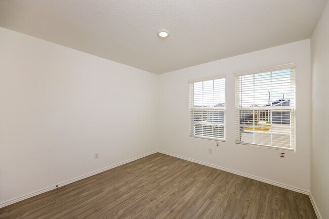 Building Photo - 8068 Nube Medina