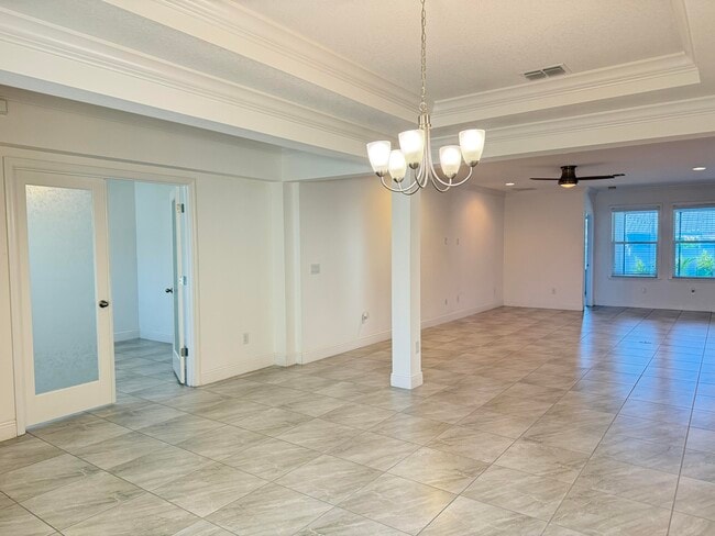 Building Photo - 189 NE Jettie Terrace