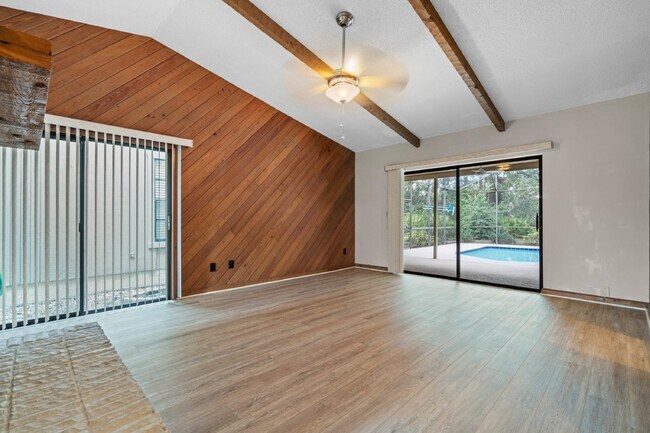 Building Photo - Charming 4-Bedroom Home with Pool on Large Lot in Longwood!