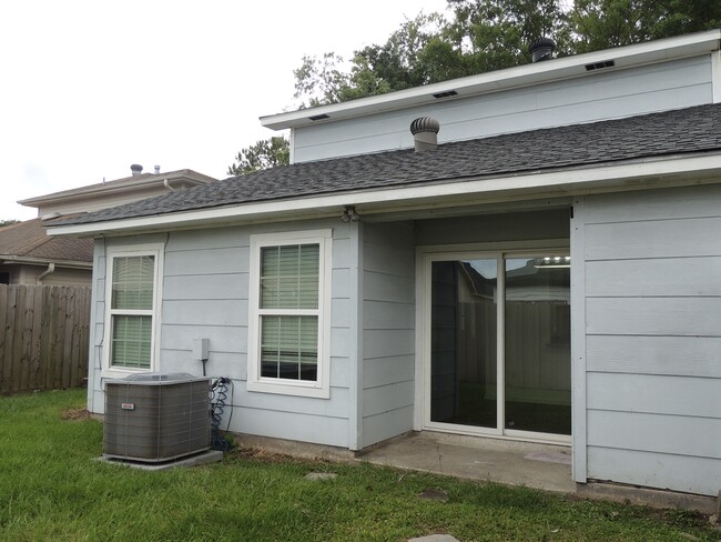Building Photo - 5315 Cross Creek Dr