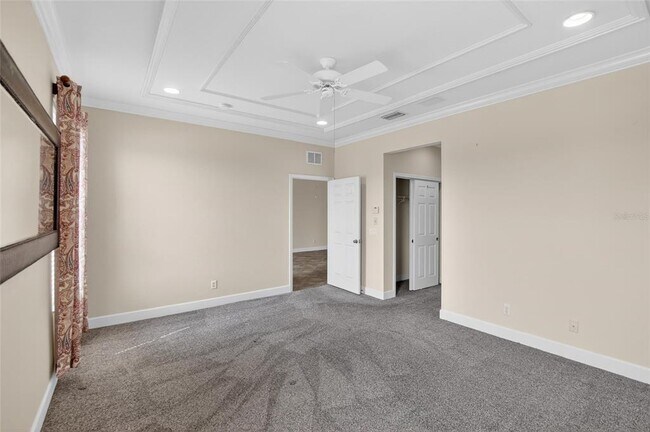 Building Photo - 210 Shell Falls Dr