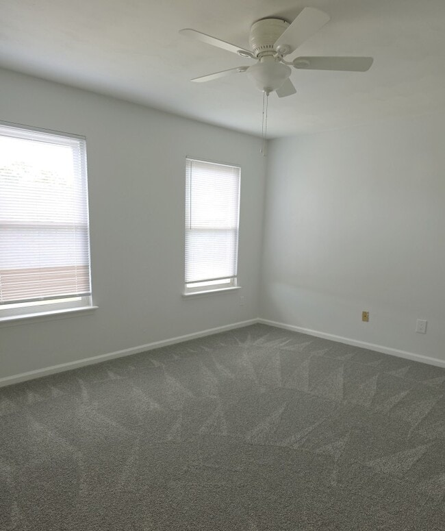 Building Photo - 1441 Canadian Ct