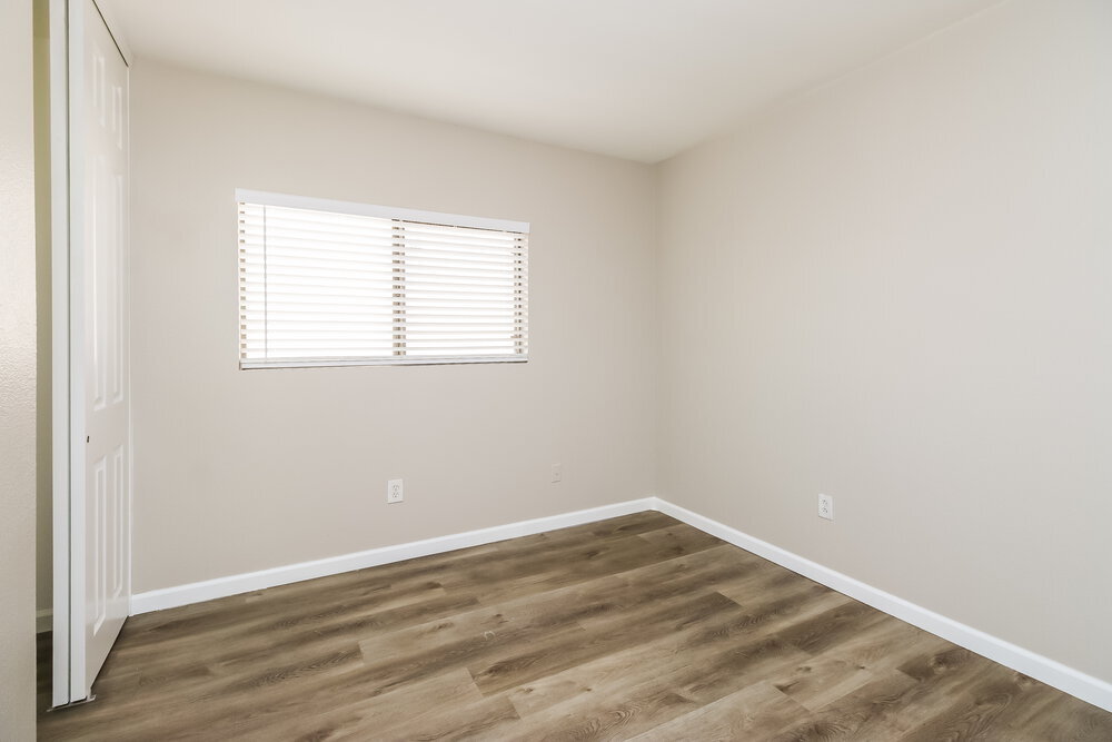 Building Photo - 1538 S Danielson Wy