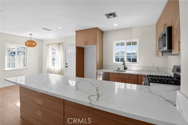 Building Photo - 16682 E Greenhaven St