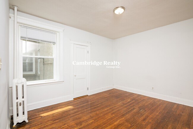 Building Photo - 49 Worthington St