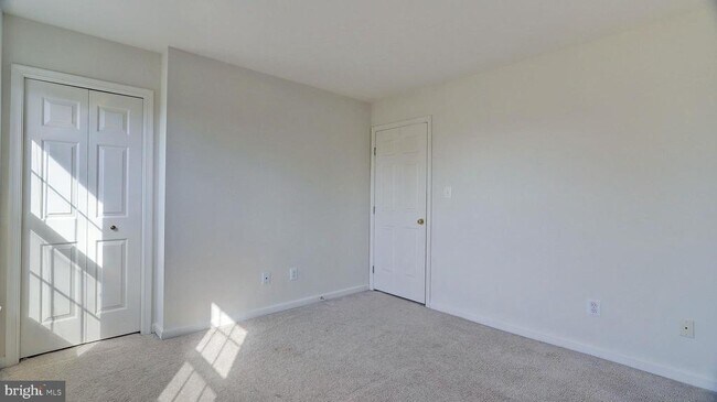 Building Photo - 6109 Jenlar Dr