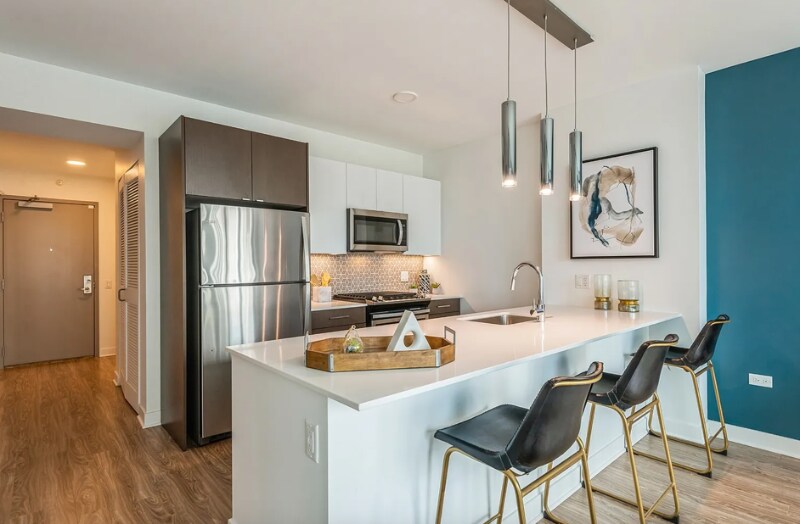 Building Photo - 1326 S Michigan Ave