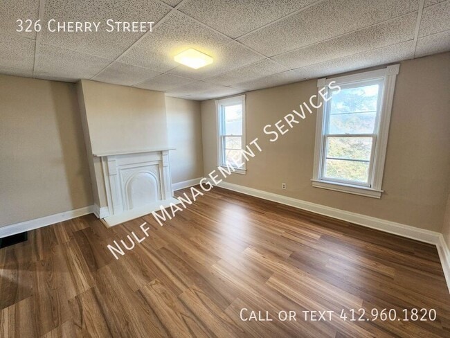 Building Photo - 326 Cherry St