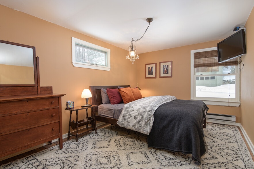 Building Photo - 38 Snow Rd