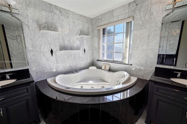 Building Photo - 8881 NW 189th Terrace