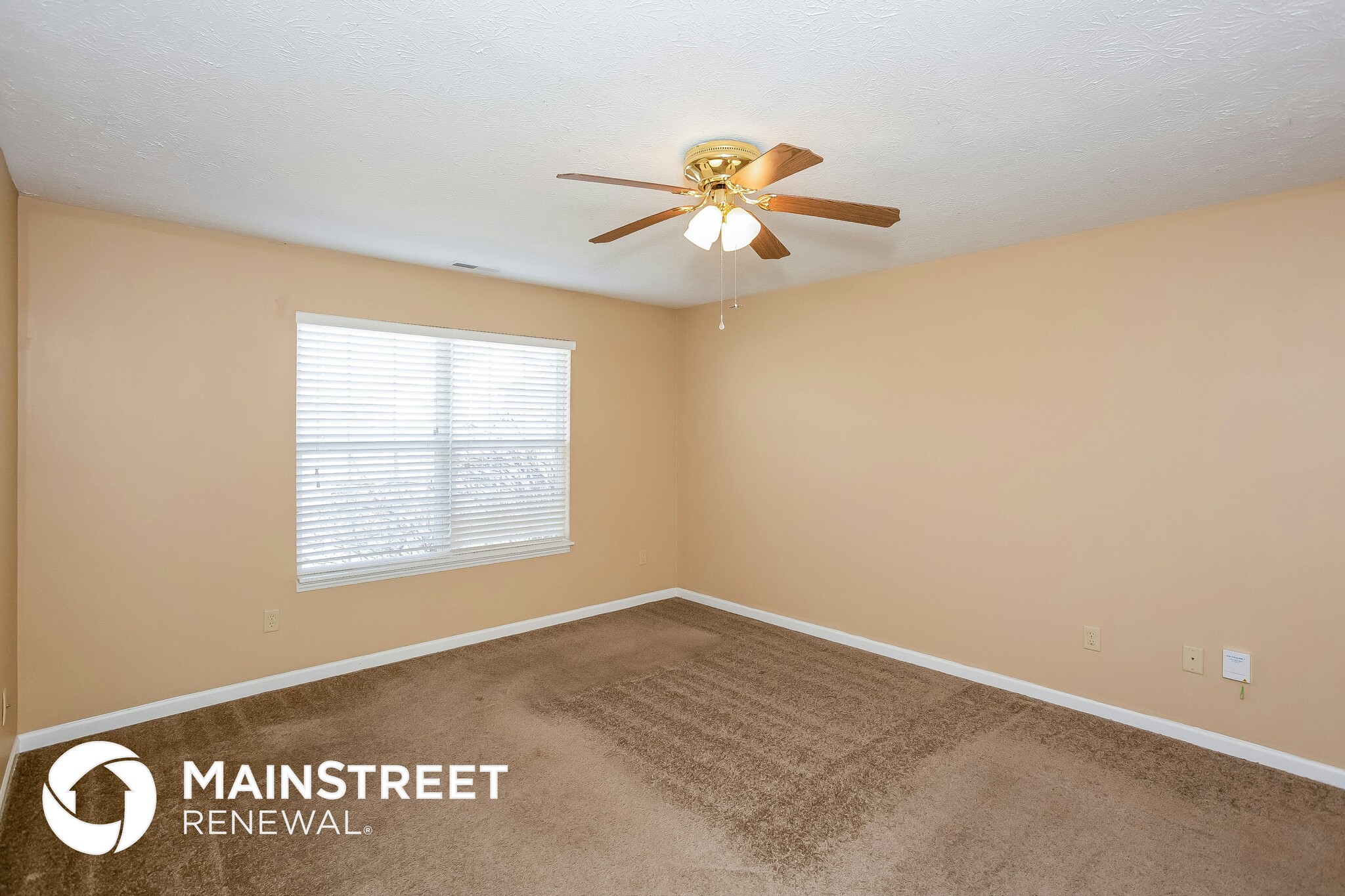 Building Photo - 1572 Cottonwood Dr