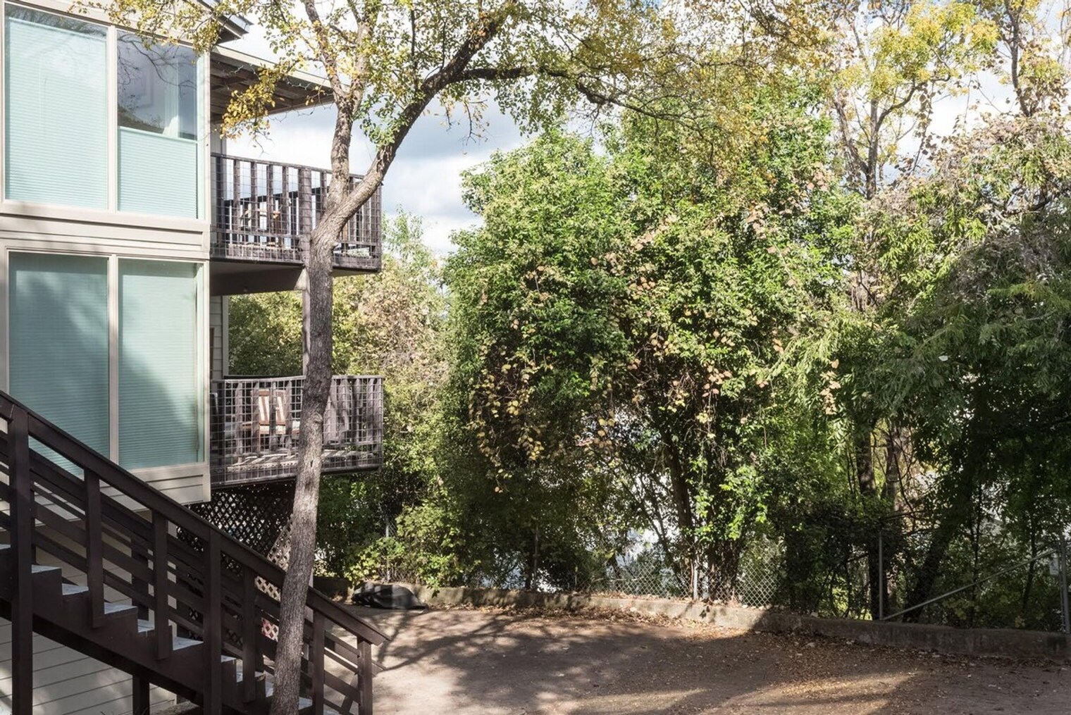 Building Photo - 2204 Trailside Dr