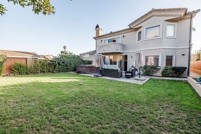 Building Photo - 2403 Alvord Ln