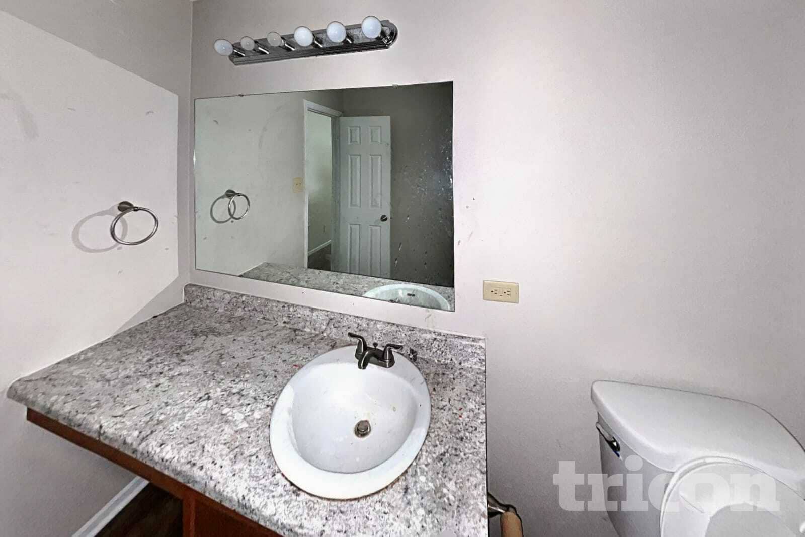 Building Photo - 3321 Hapsburg Way