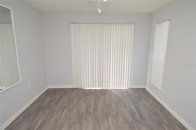 Building Photo - 8635 Mallard Reserve Dr