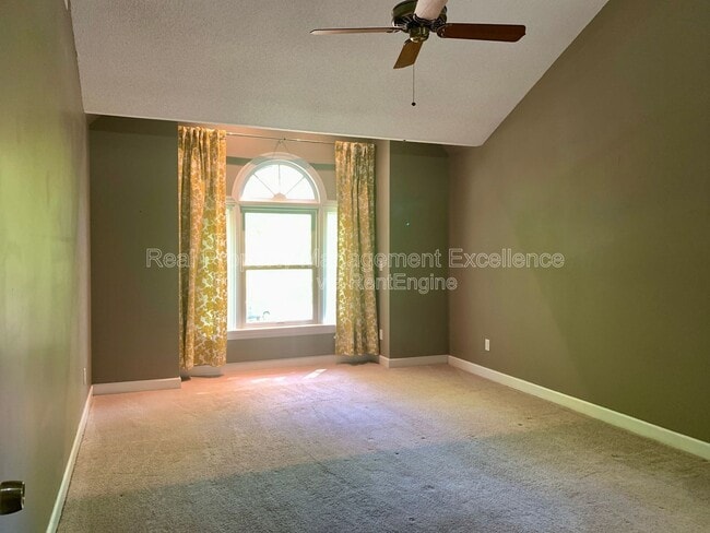 Building Photo - 2605 Diamondhitch Trail