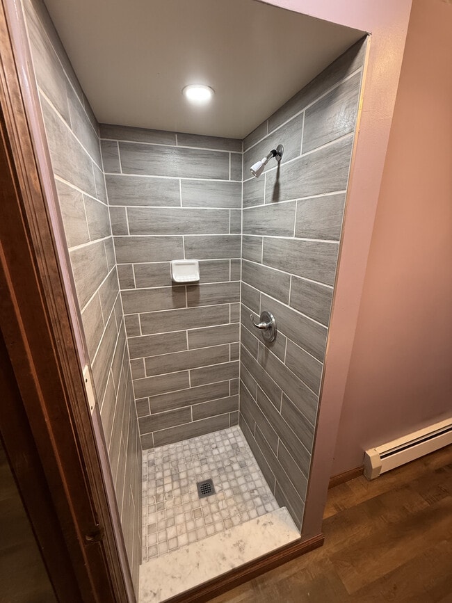 Building Photo - 237 Franklin Ave