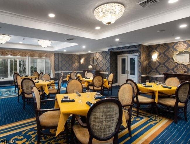 Building Photo - 41 Springfield Ave