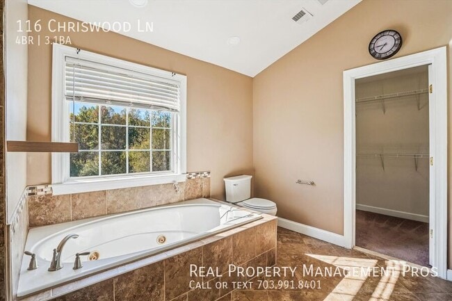 Building Photo - 116 Chriswood Ln