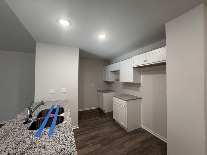 Building Photo - 4032 Park Ave