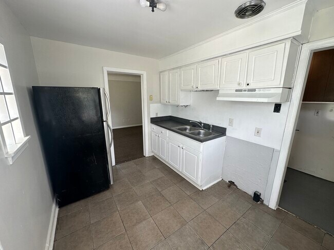 Building Photo - 22788 Rosalind Ave