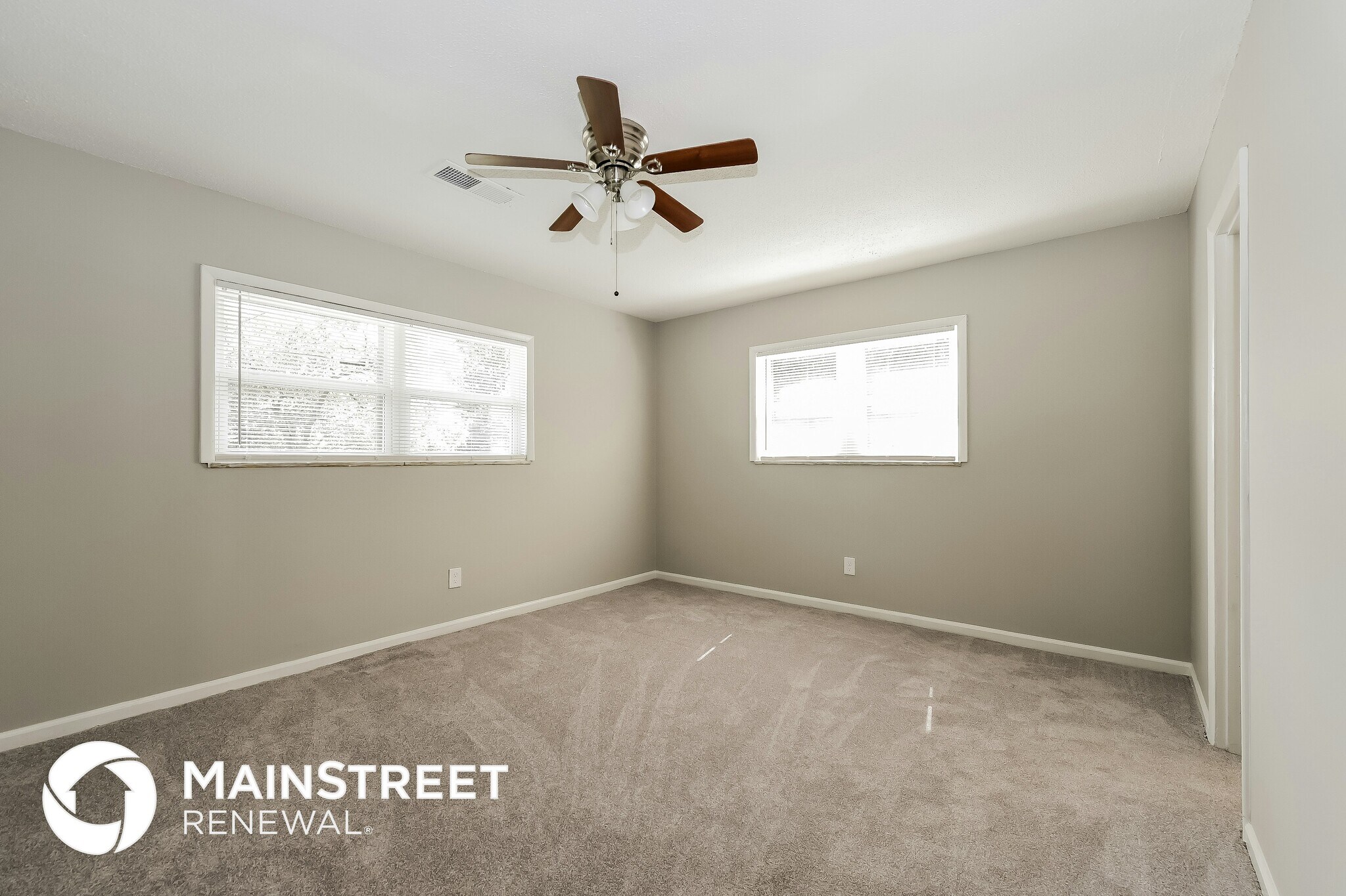 Building Photo - 960 5th St