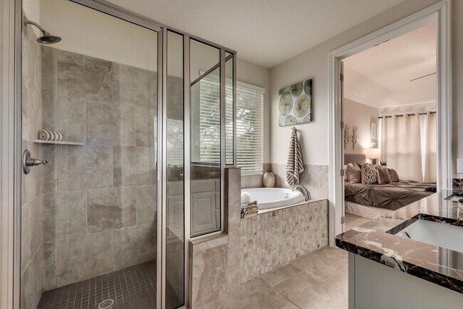 Building Photo - 10825 Ballard Path