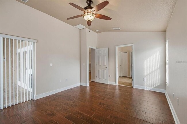 Building Photo - 4007 Harbor Lake Dr
