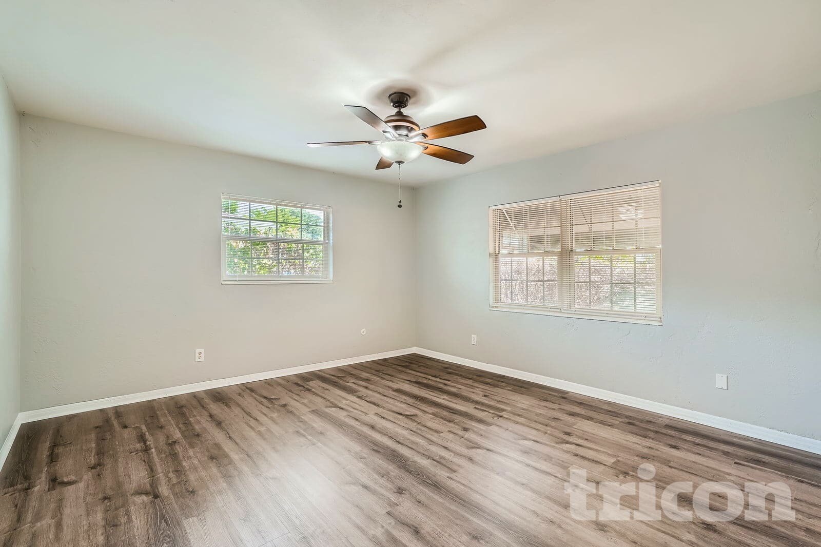 Building Photo - 3817 19th Ave N